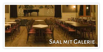 Saal mit Galerie